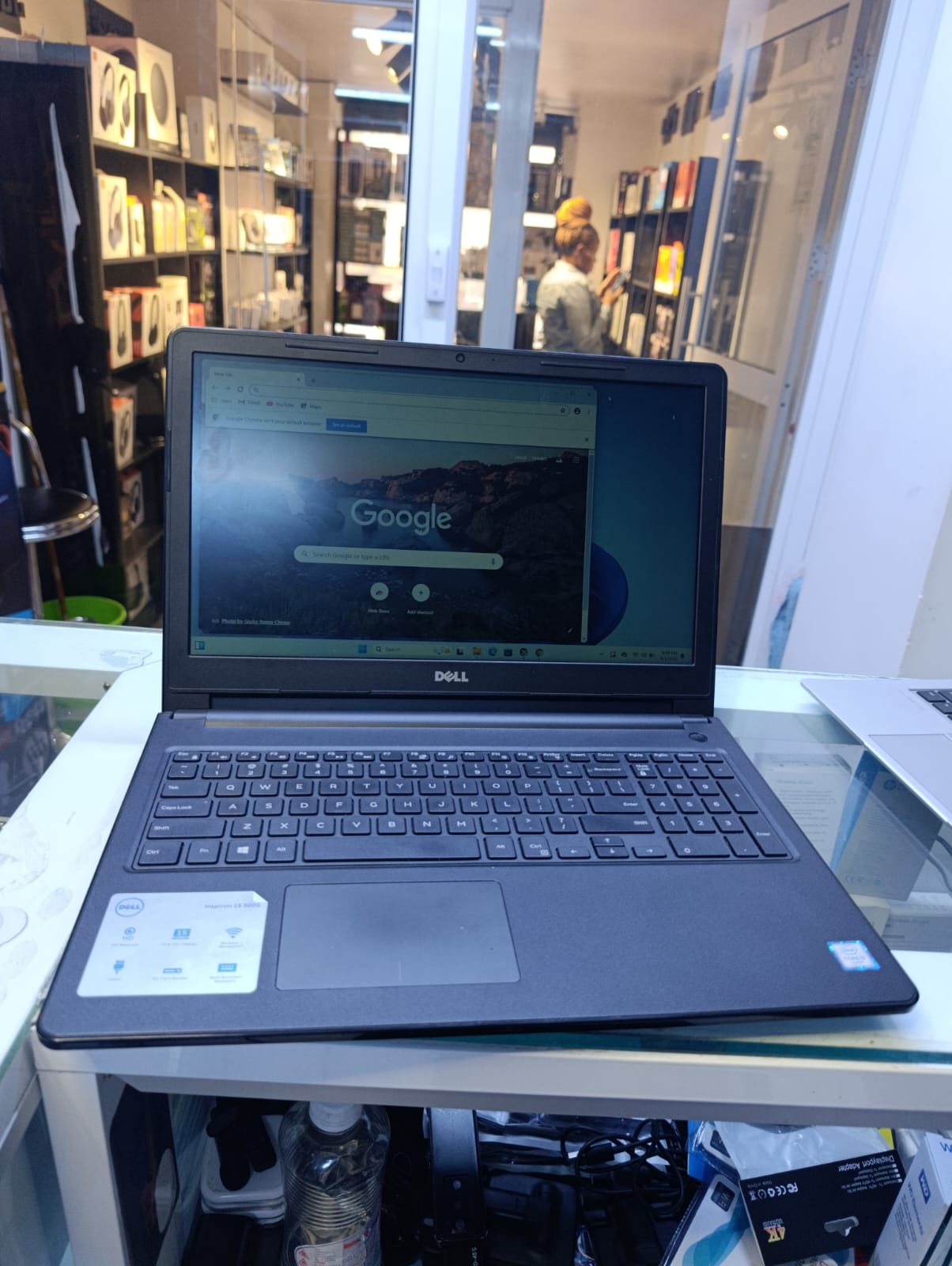 LOW BUDGET DELL INSPIRON  15-3000 INTEL CORE I3 4GB RAM MEMORY 1TB HDD REFURBISHED WITH ACTIVATED WINDOWS AND OFFICE 15INCHES