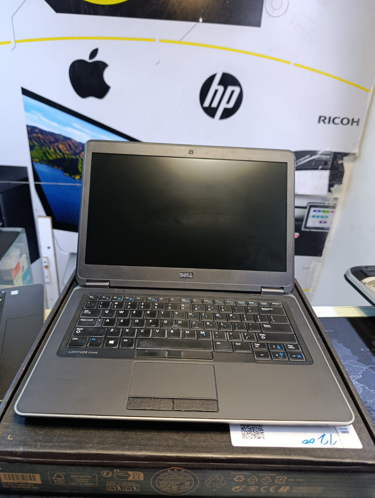 LAPTOP DELL LATITUDE 7440 INTEL CORE I5 8GB RAM MEMORY 256GB SSD 14INCHES WITH ACTIVATED WINDOWS 10 AND OFFICE 2019