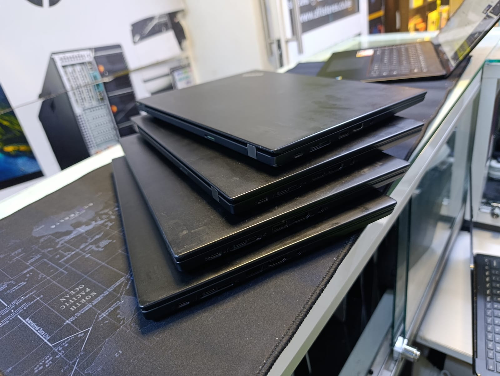 LAPTOP AND ACCESSORIES {REFURBISHED LENOVO X390 INTEL CORE I5 8TH GENERATION 8GB RAM MEMORY 256GB SSD WITH WINDOWS 10/11 AND ACTIVATED OFFICE 2021}