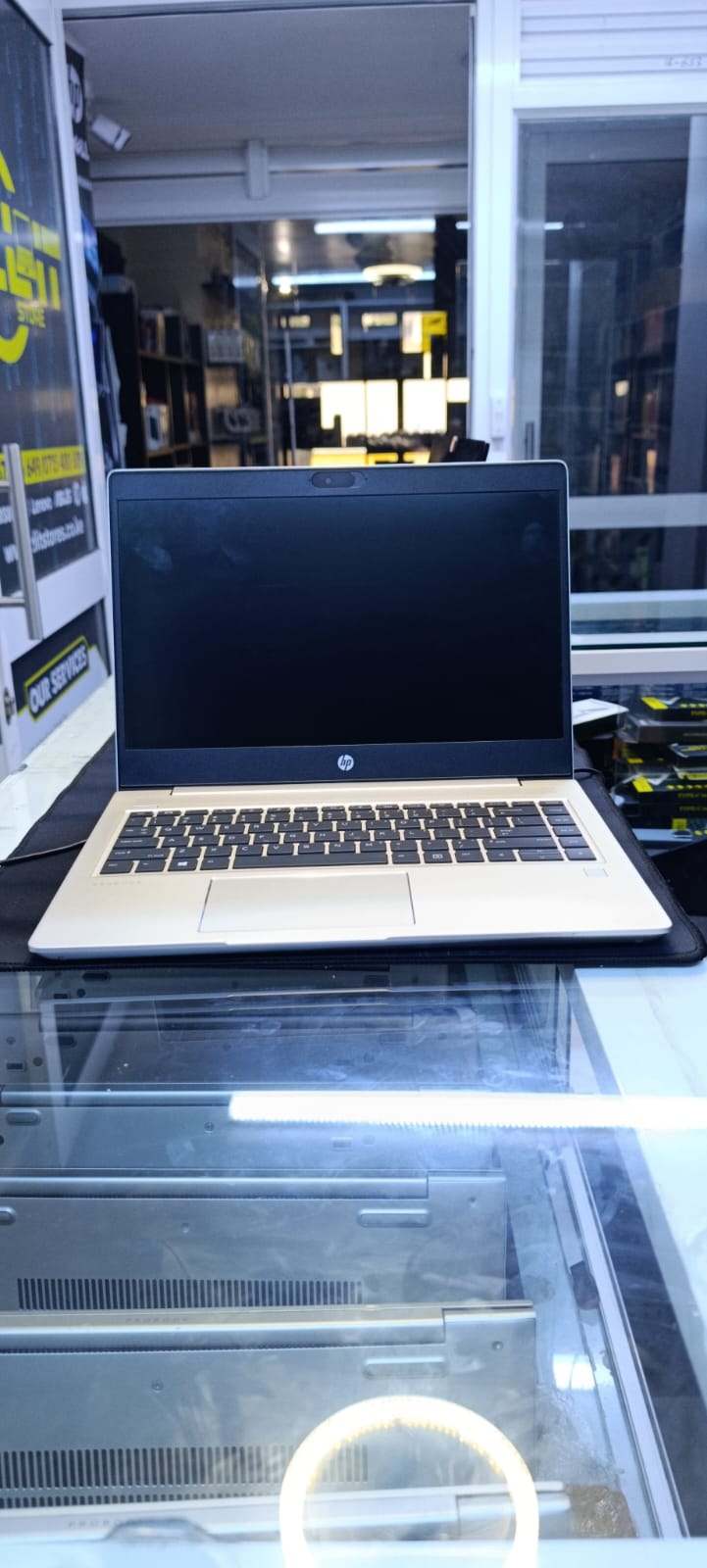{TOUCHSCREEN} REFURBISHED  LAPTOP HP ELITEBOOK 745G6 AMD RYZEN 5 WITH 16GB RAM MEMORY 256GB SSD STORAGE ,{6MONTHS WARANTY} 2GB AMD GRAPHICS CARD