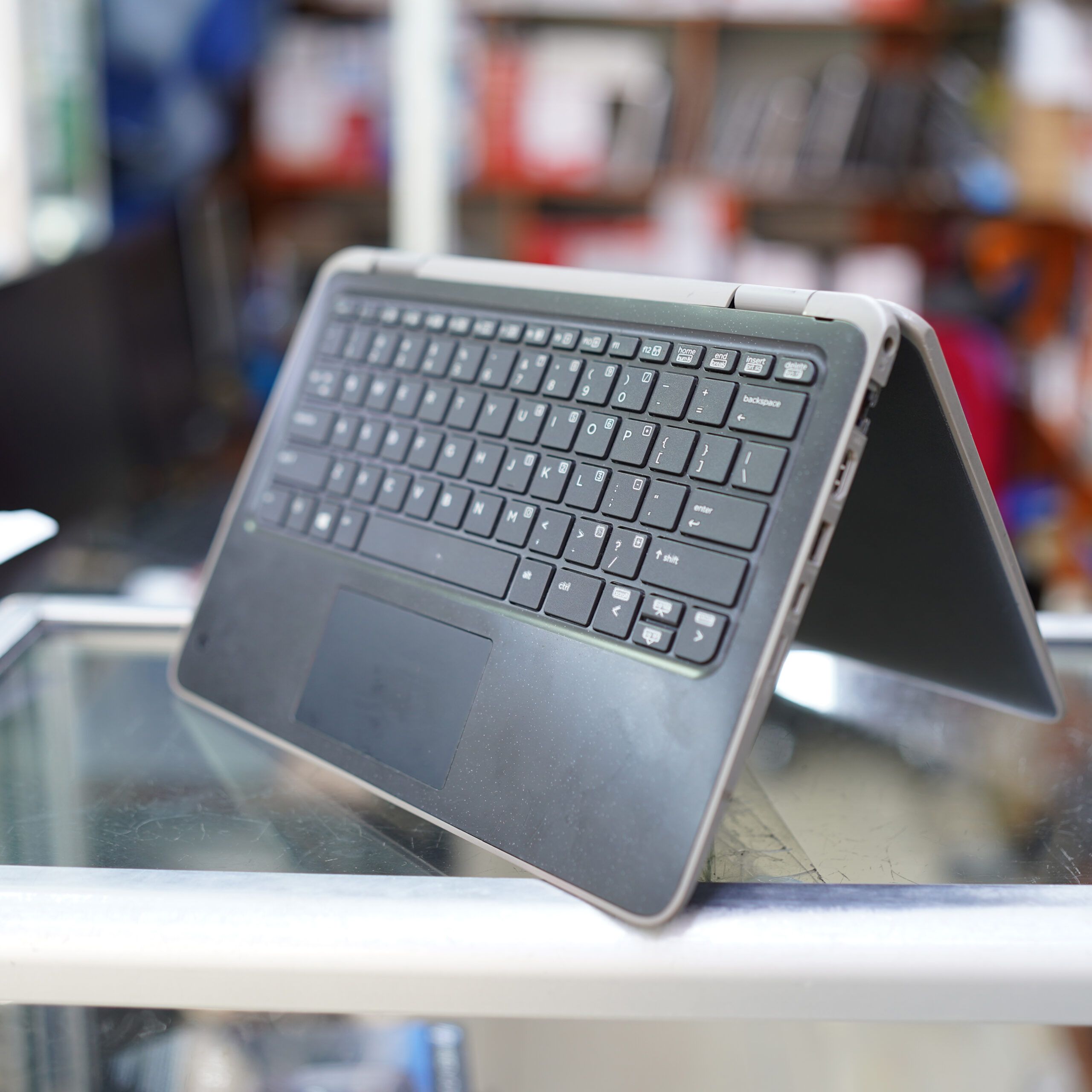 LAPTOP HP PROBOOK 11G4 8TH GENERATION 8GB RAM MEMORY 256GB SSD 11 INCHES TOUCH SCREEN AND X360 WITH ACTIVATED WINDOWS 11 AND  OFFICE { 6MONTHS }