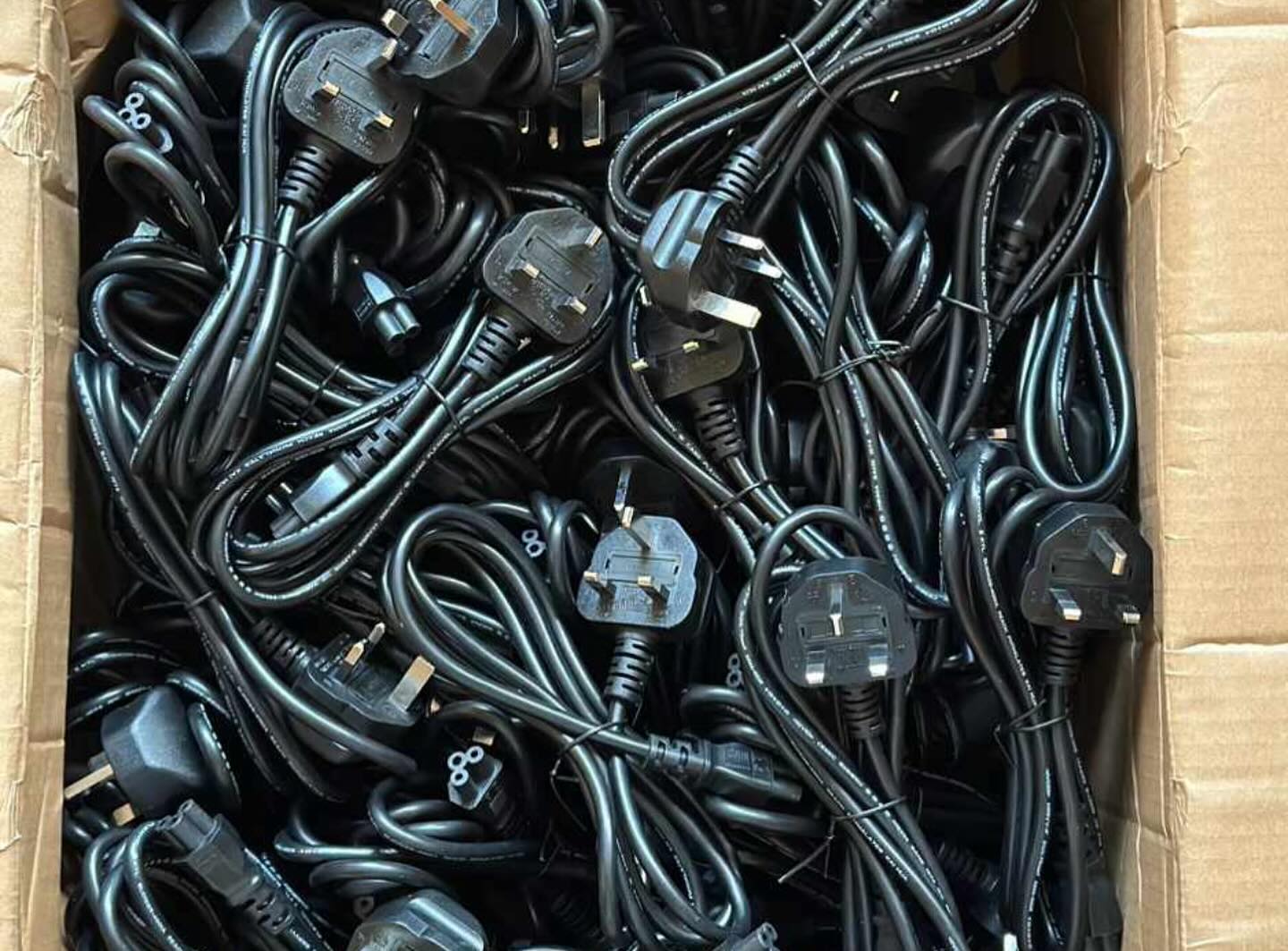 Desktop Power Cable – High-Quality 3-Pin AC Power Cord for Computers, Monitors, Printers & Other Electronic Devices