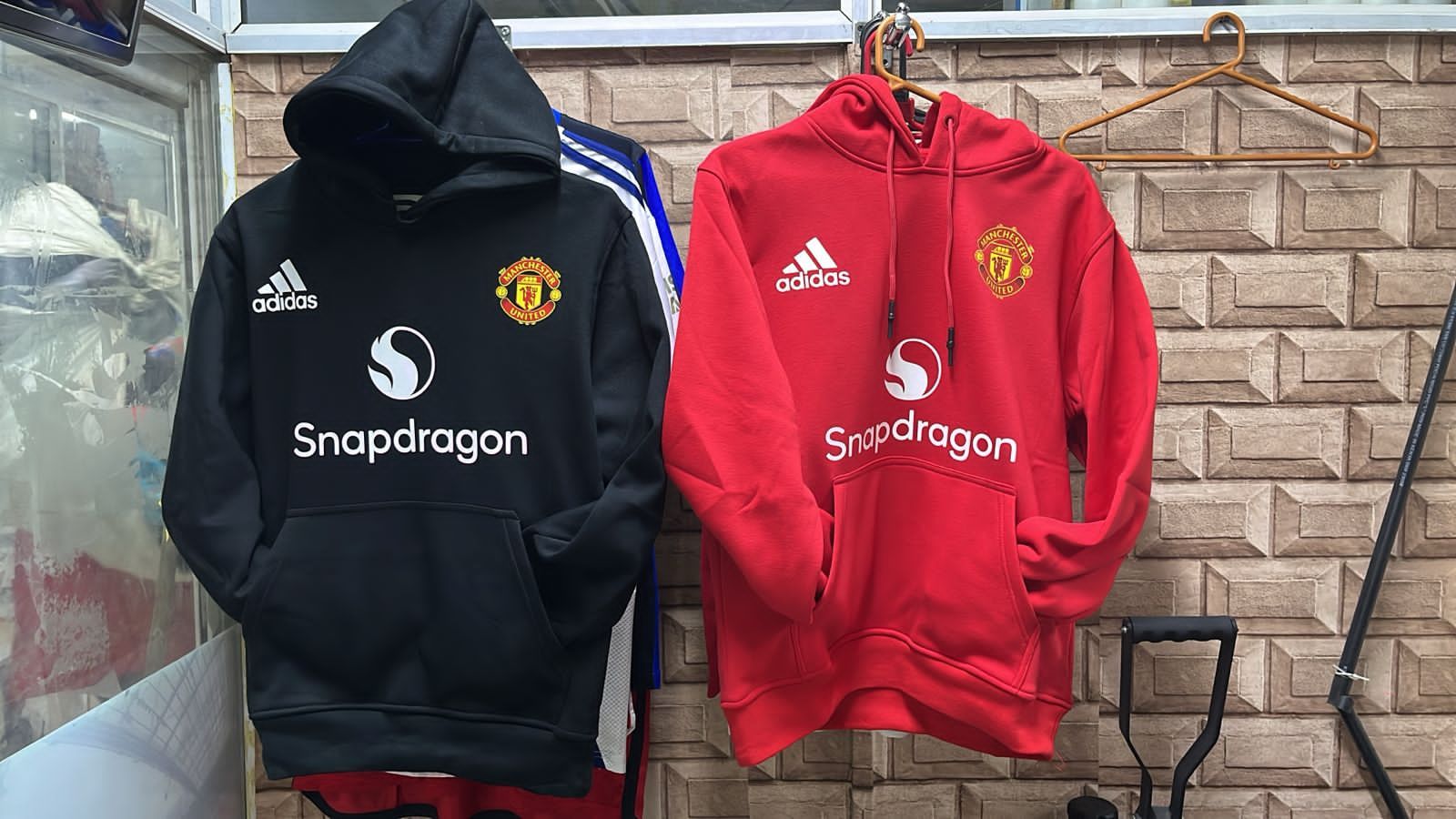 Best Quality New season Hoodie Manchester United Hoodie Heavy Hoodie with Two Pockets Unisex Adult men hoodie women hoodie