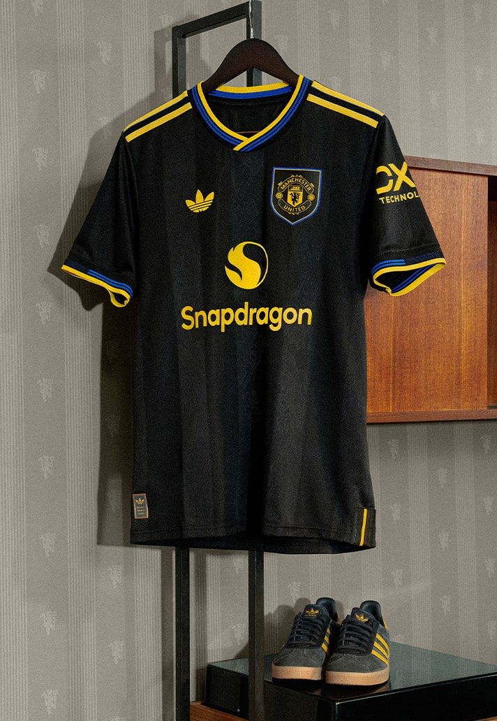{ Player Version } New season Manchester United 25/26 Away Authentic Jersey Manchester United Jersey Manchester United 3rd Away Kit Jersey Men Team Jersey Quality player version jersey