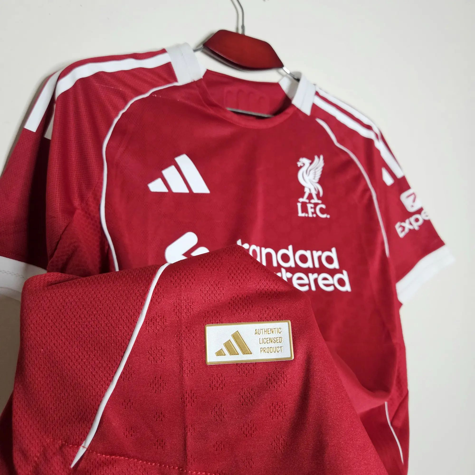 { Player Version } New season Liverpool 25/26 Home Authentic Jersey Liverpool Jersey Liverpool  home Kit Jersey Men Team Jersey Quality player version jersey