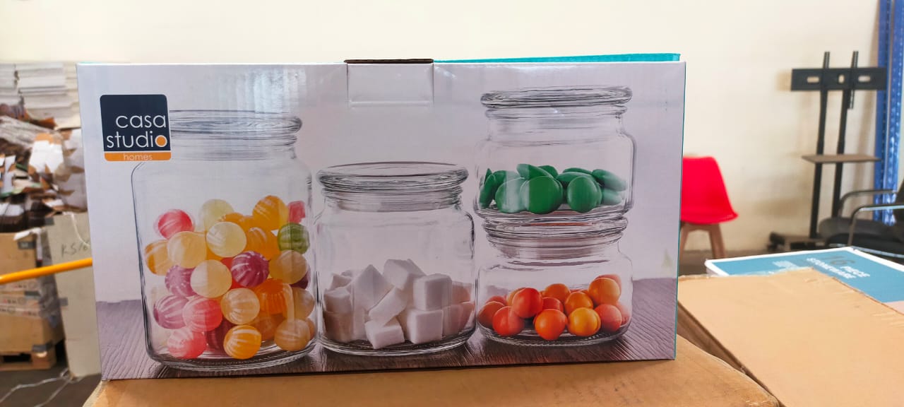 ✨ Casa Studio Glass Storage Jars – Set of 4 ✨
Keep your kitchen neat and stylish with this premium set of 4 airtight glass jars. Perfect for storing pasta, cereals, snacks, spices, candies, and more.