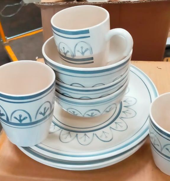 🔥PRICE OFFER🔥🌽ONLY AT KILIM🌽 Upgrade your dining experience with this high-quality ceramic dinner set. The set includes beautifully crafted plates, bowls, and mugs