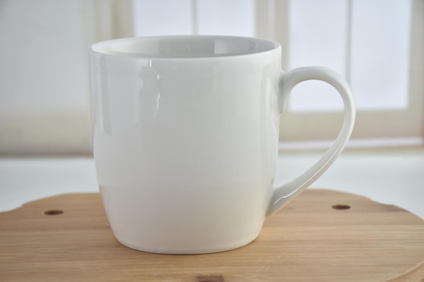 6 Pcs Classic Ceramic Cups/mugs.🥳🥳🥳🥳🥳🥳🥳🥳white🤍Elevate your sipping experience with this elegant ceramic mug featuring a V shaped design. Perfect for coffee, tea, or hot chocolate.