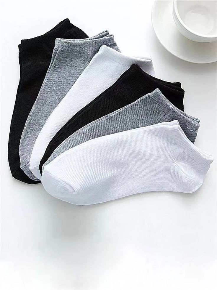 Men's Grooming & Style Kit: 10Pairs Ankle Socks (Random colours)+ Magic Hair Twist Sponge – The Ultimate Essentials Pack