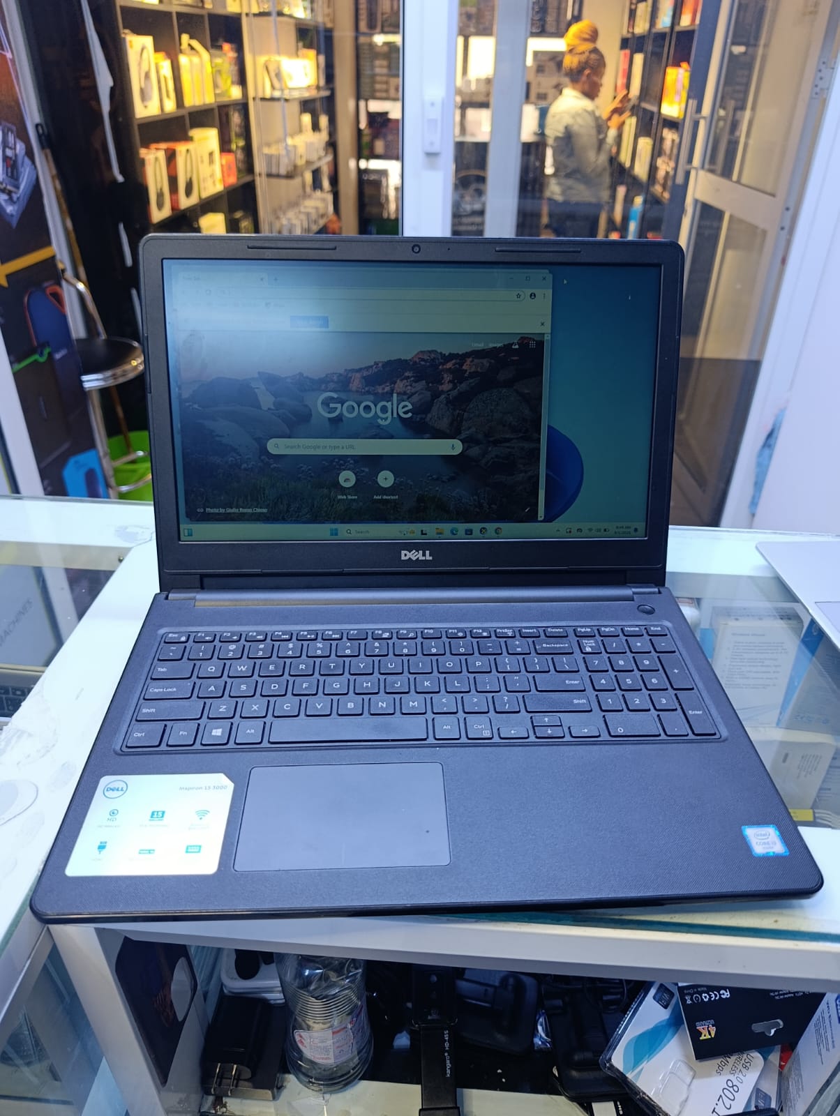 LOW BUDGETS LAPTOP DELL INSPIRON 15 -3000 INTEL CORE I3 WITH 4GB RAM MEMORY1TB HDD WINDOWS 10 15 INCHES WITH NUMERIC KEYBOARD