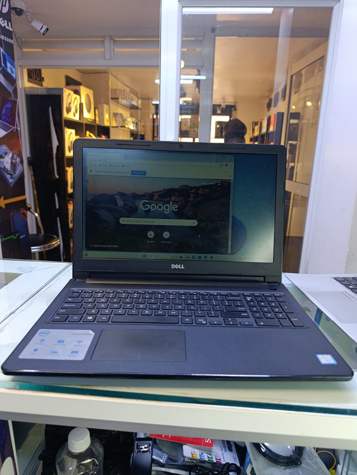 LOW BUDGETS LAPTOP DELL INSPIRON 15 -3000 INTEL CORE I3 WITH 4GB RAM MEMORY1TB HDD WINDOWS 10 15 INCHES WITH NUMERIC KEYBOARD
