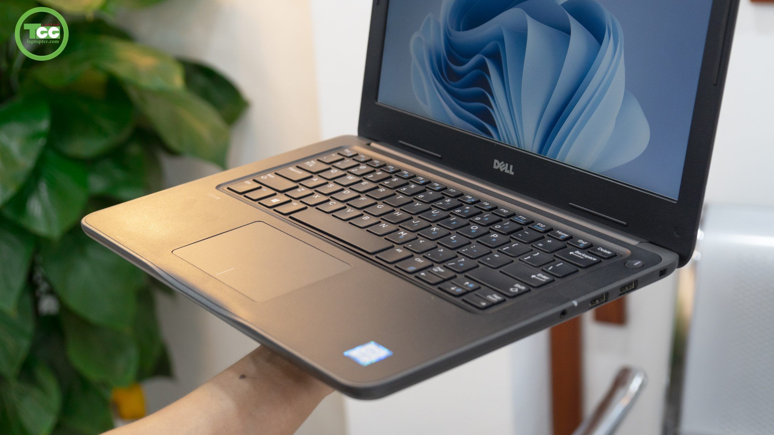 LAPTOP DELL LATITUDE 3380 INTEL CORE I3 -6TH GENERATION WITH 4GB RAM MEMORY 128GB SSD WITH ACTIVATED WINDOWS 10/11 AND OFFICE 2021 GREY COLOR