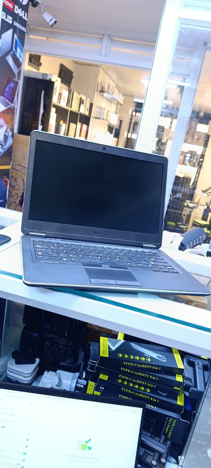 LAPTOP DELL LATITUDE E7440 4TH GENERATION 8GB RAM MEMORY 256GB SSD SILVER BLACK COLOR INTEL CORE I5 WITH FREE MOUSE WITH ACTIVATED WINDOWS AND OFFICE