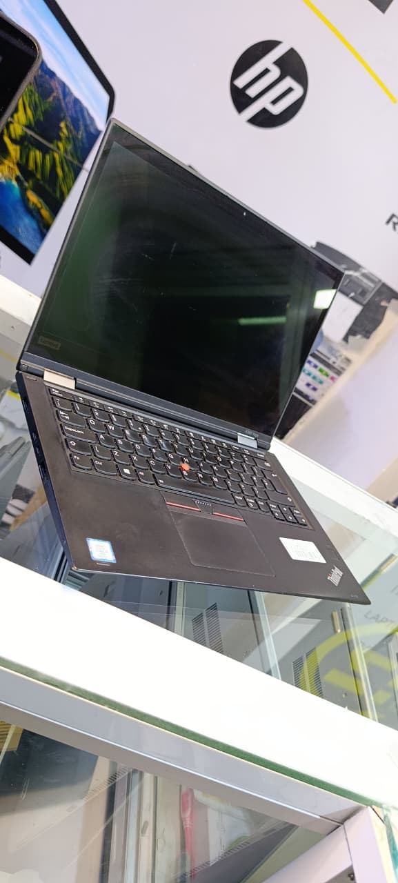 LAPTOP LENOVO THINKPAD YOGA X380 INTEL CORE I5 -8TH GENERATION -8GB RAM MEMORY 256GB SSD -TOUCH SCREEN AND X360 WITH 6MONTHS WARRANTY AND 13INCHES -WITH WINDOWS 11 AND OFFICE 2019 ACTIVATED