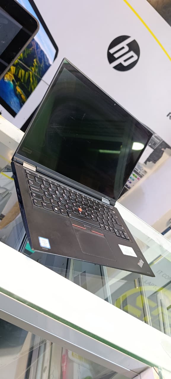 LAPTOP LENOVO THINKPAD YOGA X380 INTEL CORE I5 -8TH GENERATION -8GB RAM MEMORY 256GB SSD -TOUCH SCREEN AND X360 WITH 6MONTHS WARRANTY AND 13INCHES -WITH WINDOWS 11 AND OFFICE 2019 ACTIVATED