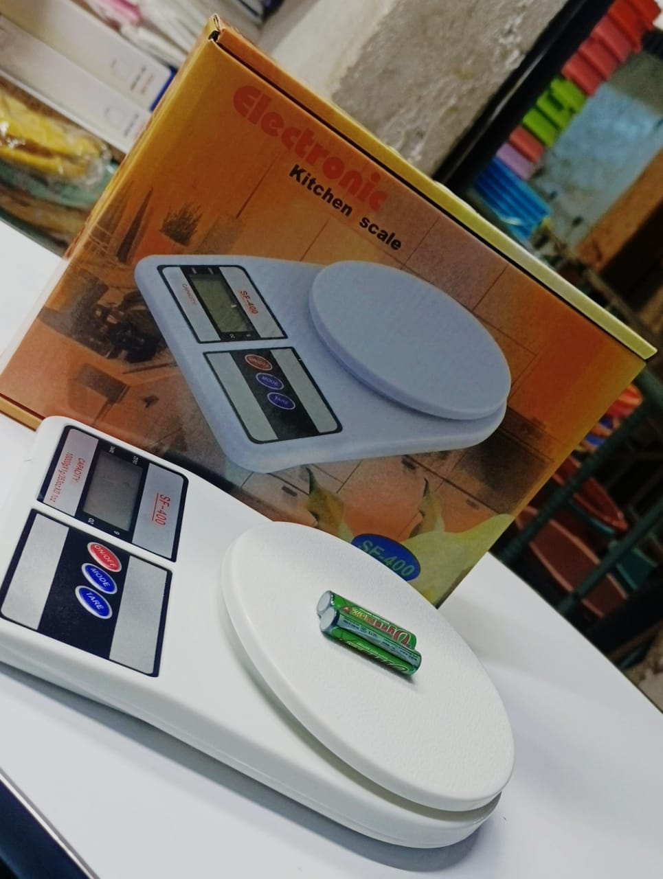 Electronic kitchen scale Digital Portable Weighing Kitchen Scale.Equipped with a high precision "strain-gauge" sensor
Two model units with capacity 10 kg / 353 oz
Automatic zero resetting
Tare, low po