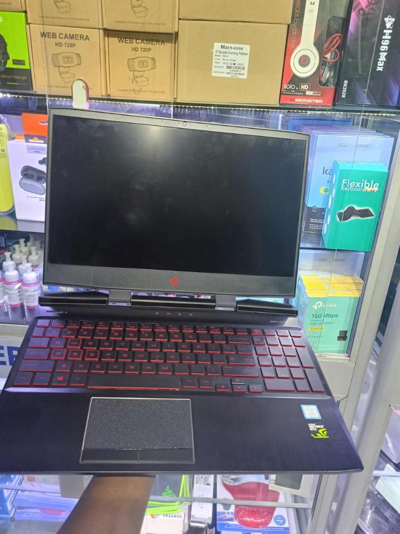Hp omen 15
🔹Core i7 8th gen 
🔹16gb
🔹180gb ssd+1tb hdd 
🔹15.6" screen 
🔹Backlight keyboard 
🔹4gb gtx 1050