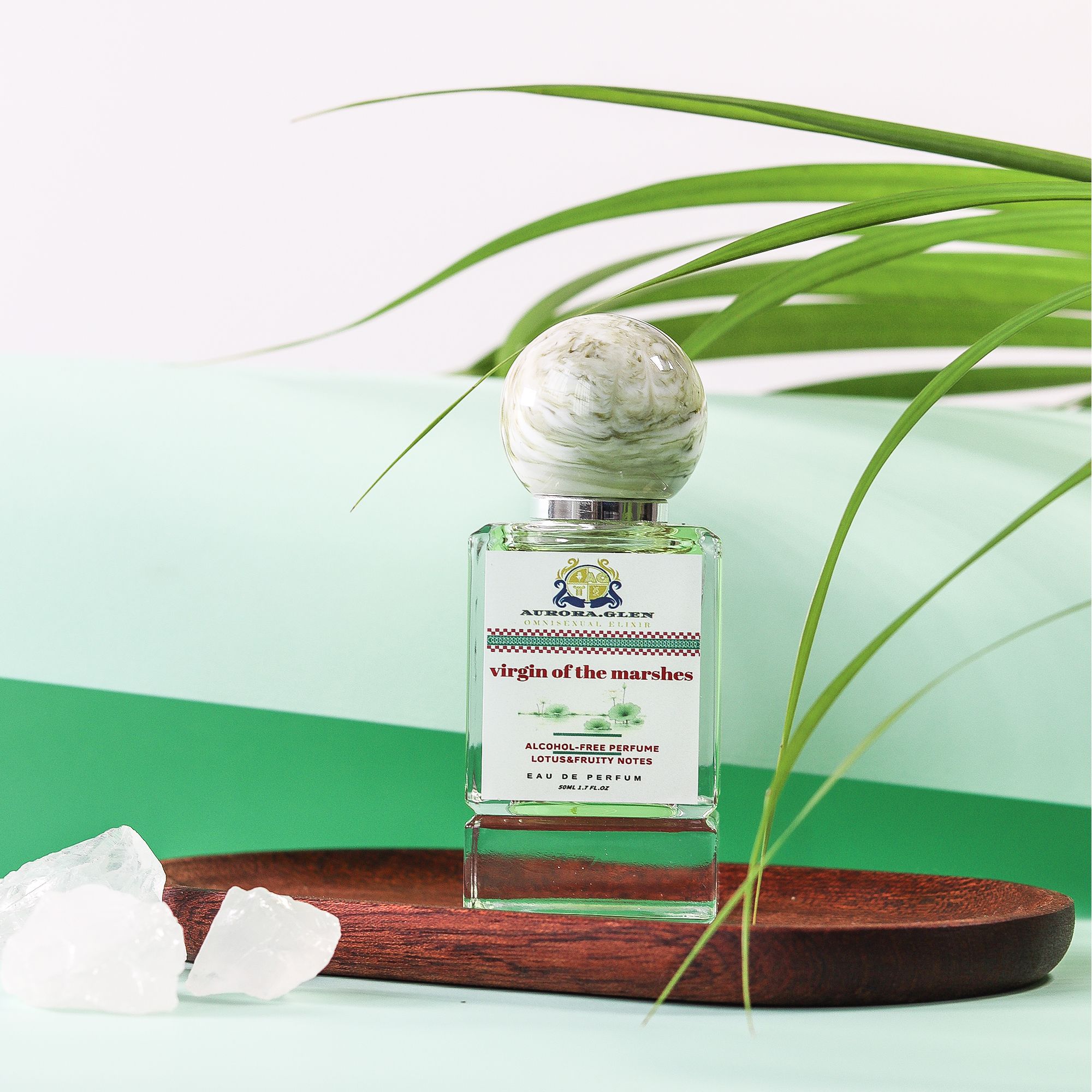 Clear Lotus Perfume 50ML Floral Water Fragrance for Women Fresh Apple Lily of the Valley Long-Lasting Musk Jasmine Berry Scent
Noble Royal Perfume