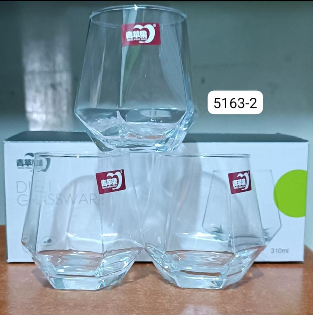 🎀NICE ONE set of 6PCS high-quality glass ware🎀glass tumblers are made from high-quality silicate glass that is durable and long-lasting. The glasses feature an elegant and timeless design that is pe