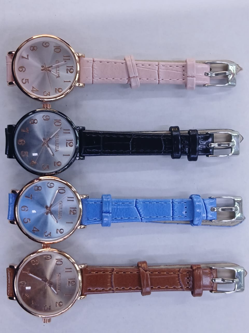 ON OFFER🎀Ladies Watch Exquisite Simple  Bracelet Ladies Watch Small Girl Relogio Fashion And Casual🎇Applicable people: Women

Watch band length Approx:240mm

Watch band Width Approx:10mm

Watch case