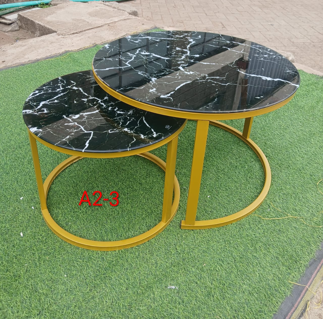 UNIQUE & INGENIOUS🎇Round Marble nesting coffee table (glass effect) white🦋Designed in modern style, the nesting coffee table set is elegant and minimalist, bringing charm to your living room and giv