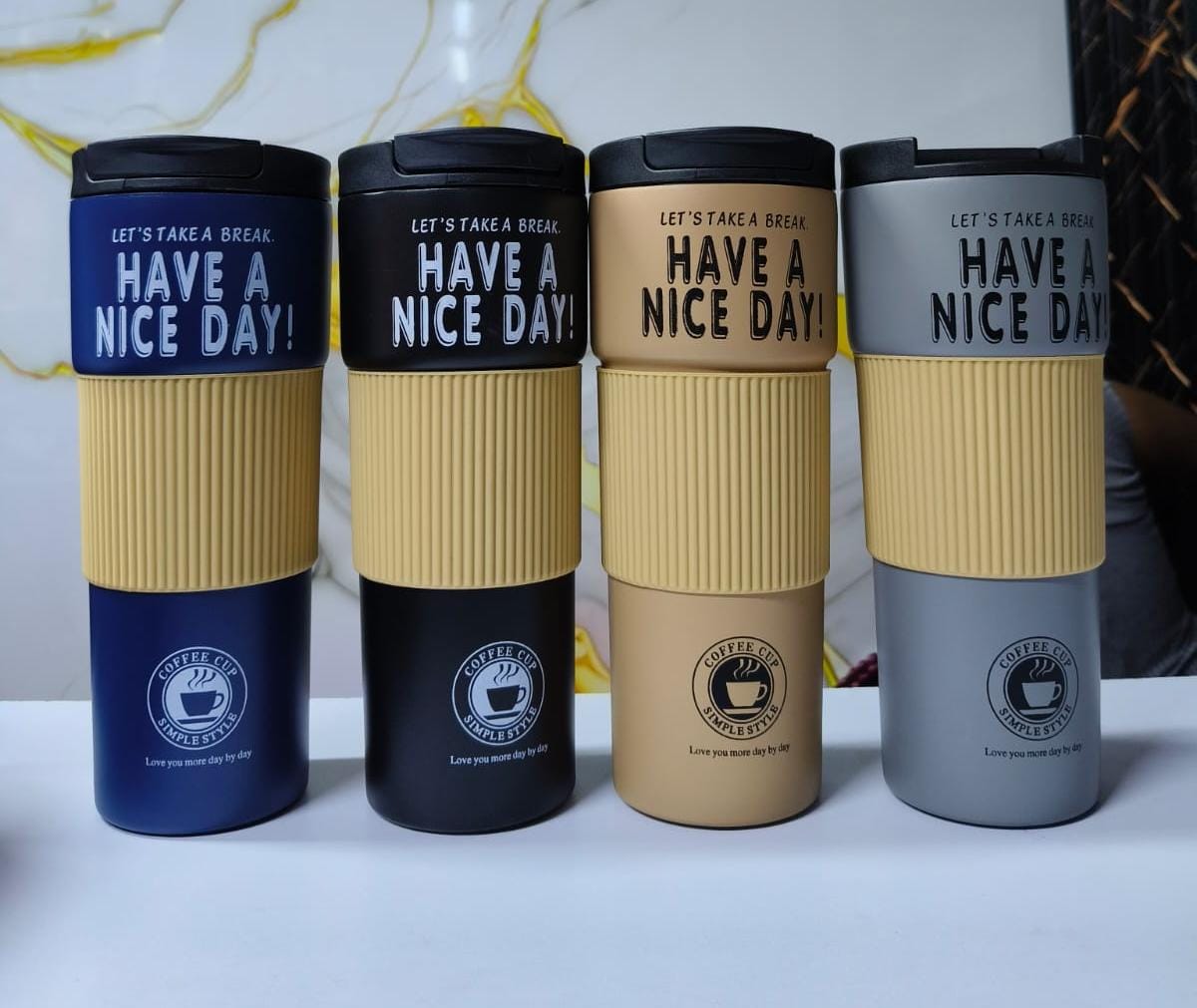 Stanley Mug Tumbler With Handle And Straw Lid, Insulated Reusable Stainless Steel Travel Mug Sports Water Bottle🦋Perfect for both hot and cold drinks, this colorful, handled cup keeps your drink at t