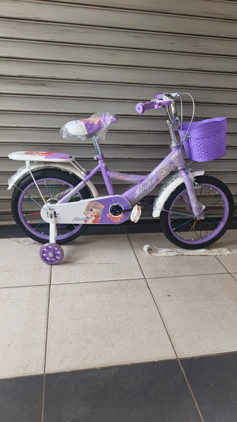 🚲 Kids Bicycle with Training Wheels – Fun, Safe & Stylish Ride Give your child the perfect riding experience with this adorable and sturdy Kids Bicycle. Designed for comfort, safety, and fun, it’s i