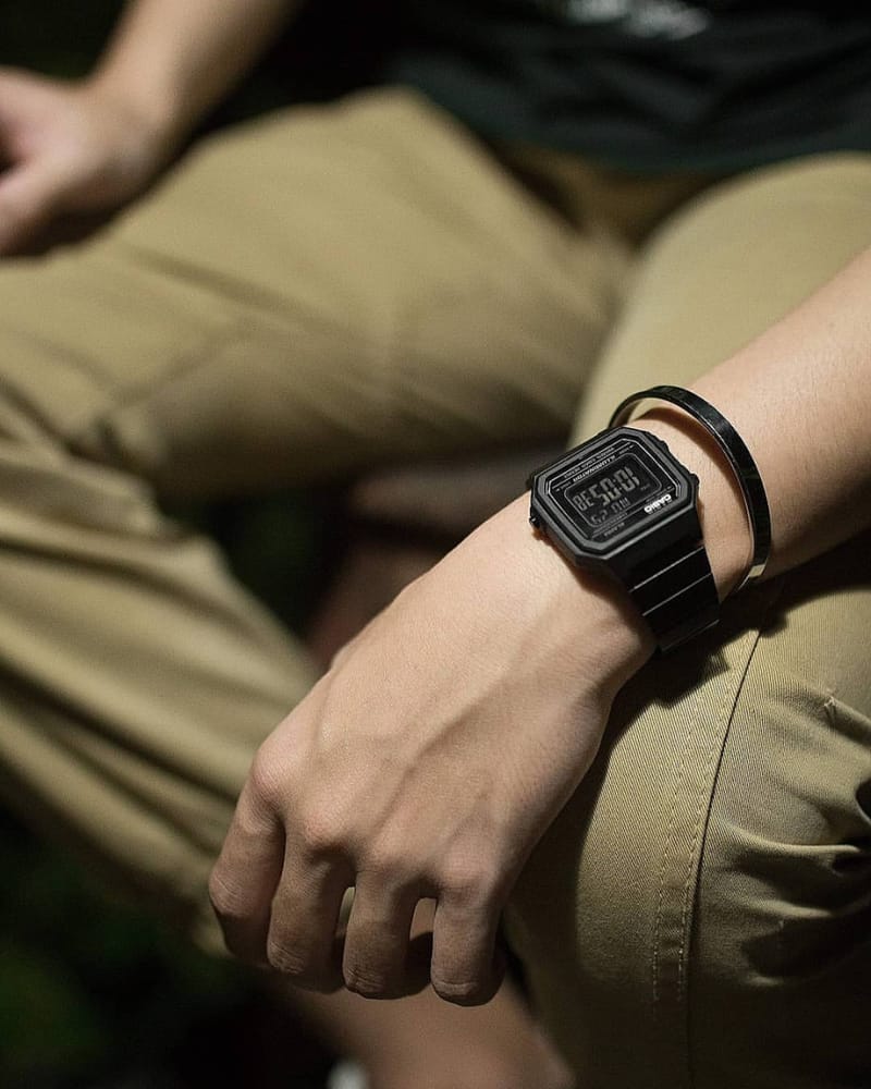 Casio Vintage Watch Couple Combo Watch 2Watches Rosegold+Black F91W Steel Band Watch Retro LED Digital Sports Dial Unisex Military Waterproof Electronic Wrist Band Clock For Ladies Men Business Watch