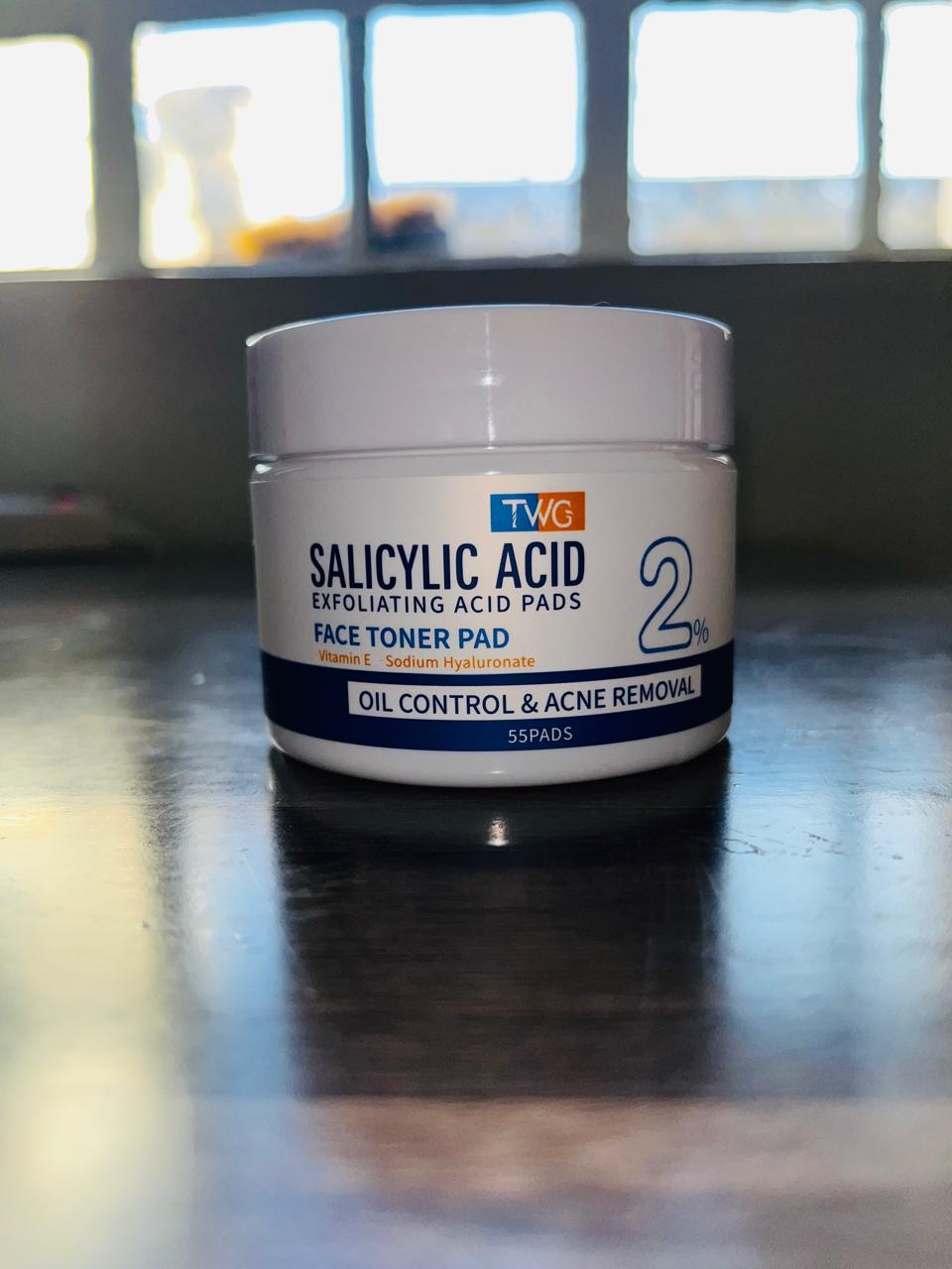 TWG 4PCS CLEAR GLOW ACNE SET PURE SKIN SALICYLIC KIT
VITAMIN B5 SALICYLIC ACID FACE WASH +SALICYLIC ACID EXFOLIATING ACID PADS FACE TONER PADS+SALICYLIC ACID ANTI ACNE FACE SERUM+ACNE CREAM