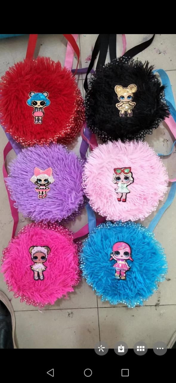 Chic, Cute & Cruelty-Free – The Perfect Bag for Every Little Diva! 🎀✨

Turn heads and steal hearts with this stylish girls' faux leather bag—a blend of fun, fashion, and functionality! Made with soft