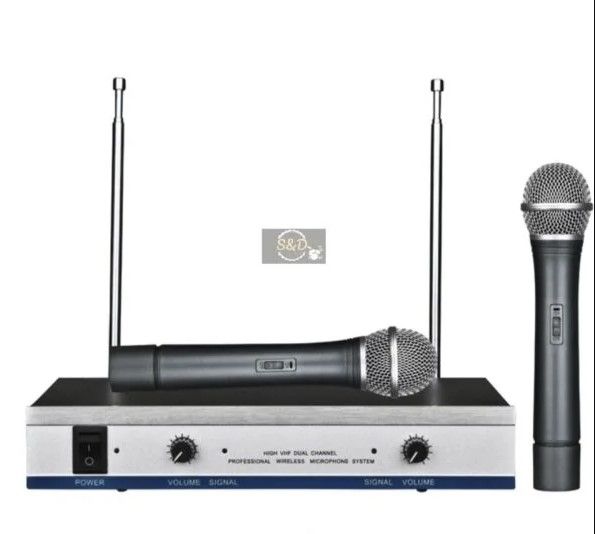MAX DH-744 DUAL-CHANNEL PROFESSIONAL WIRELESS MICROPHONE SYSTEM