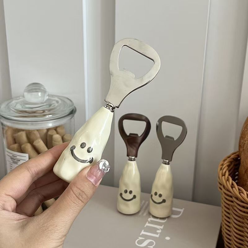 Cute smiley face beer bottle opener plastic handle imitation ceramic handle standing wine bottle driver creative stainless steel open lid