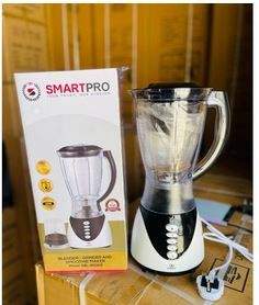 SMARTPRO 2-in-1 Blender – 1.5L capacity, 1000W power, sleek new design. Perfect for smoothies, grinding, and more. Durable, powerful, and multifunctional!