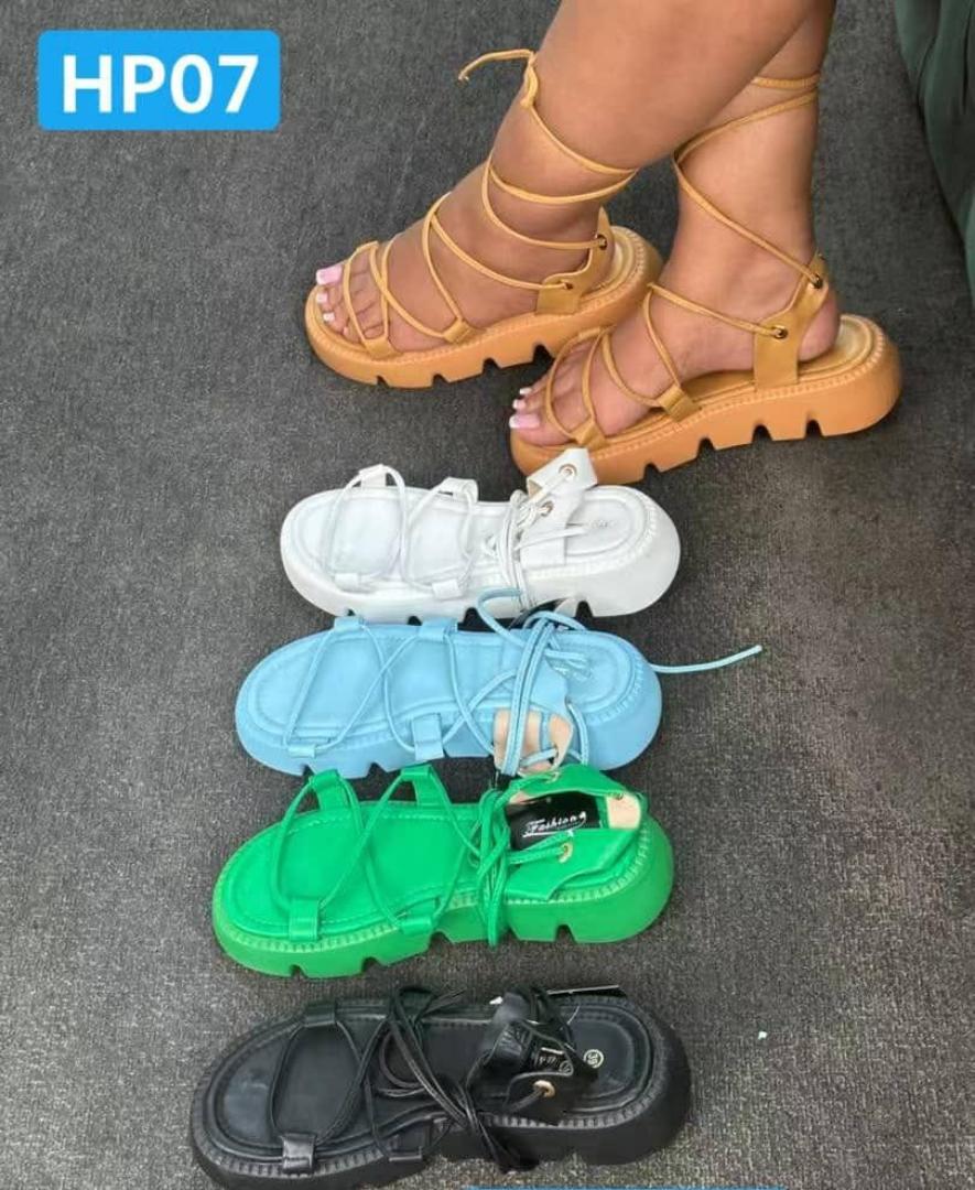 FANCY LACE UP PLATFORM SANDALS