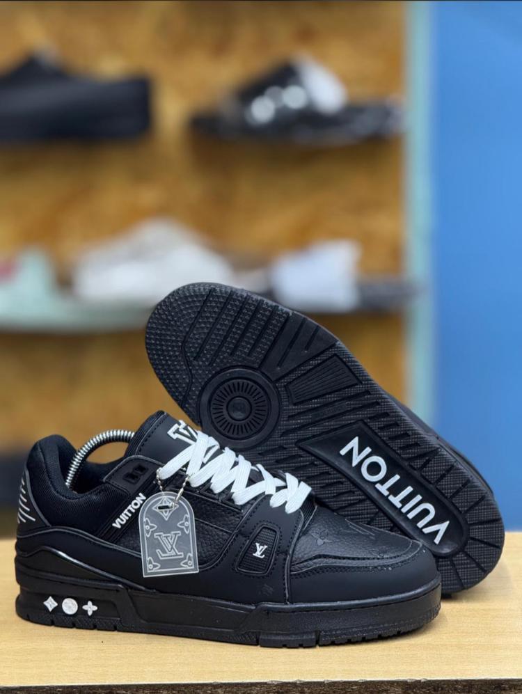 ORIGINAL LOUIS VUITTON SNEAKERS, LV SKATE , HIGH QUALITY SNEAKERS.
