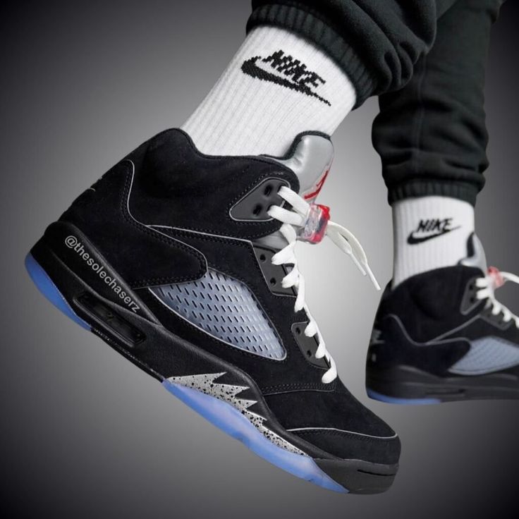 Classic Air Jordan Retro 5, Men's Shoes Sneakers.