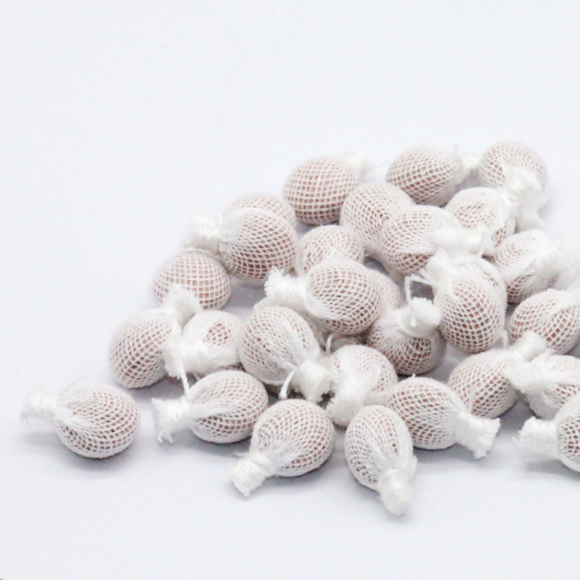 5Pcs Chinese Herbal Tampons For Female Vaginal Detoxification Detox Pearls Gynecological Palace Cleansing Pills  Female Private Care Private Threading Pills Toxins Gynaecology Swab Tampons Discharge