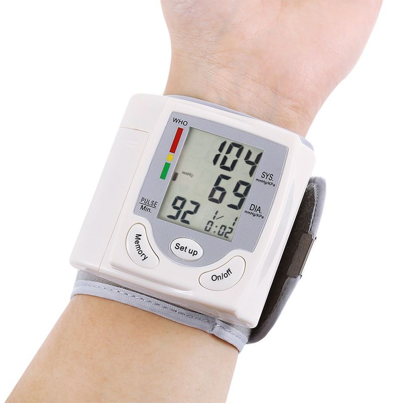 Blood Pressure Monitor Portable Upper Arm Blood Pressure Tester Fully Automatic Medical Digital High-precision Medical Equipment Heart Rate Pulse Monitor Blood Pressure Measuring Instrument