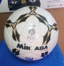 ✅️APPROVED FIFA QUALITY ✅️Mikasa Orginal Size 5 Soccer Ball Black,Gold & White Football.Long-term use can still maintain a good status
High-precision sewing and smooth leather edge cut
Enhance the dri