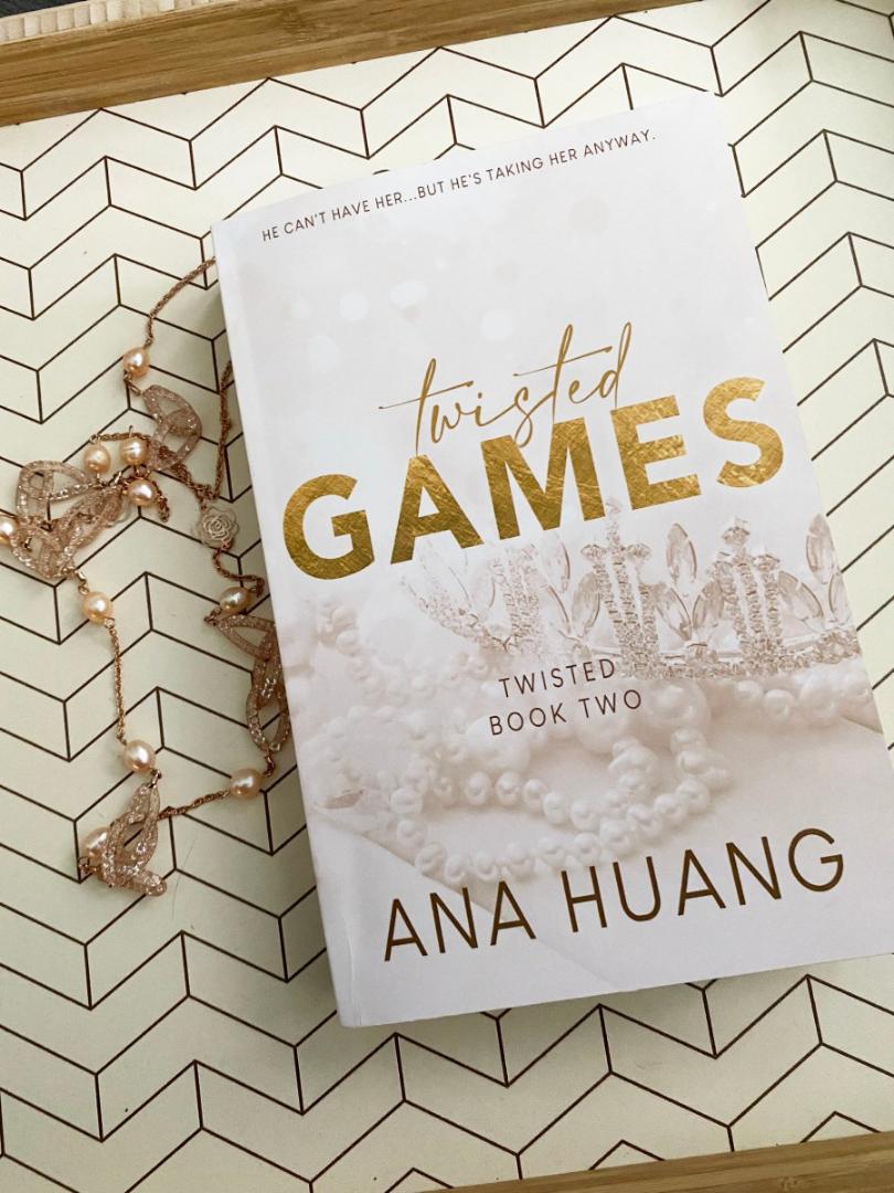 Twisted games by Ana Huang - Royal bodyguard romance novel. Twisted series book 2.