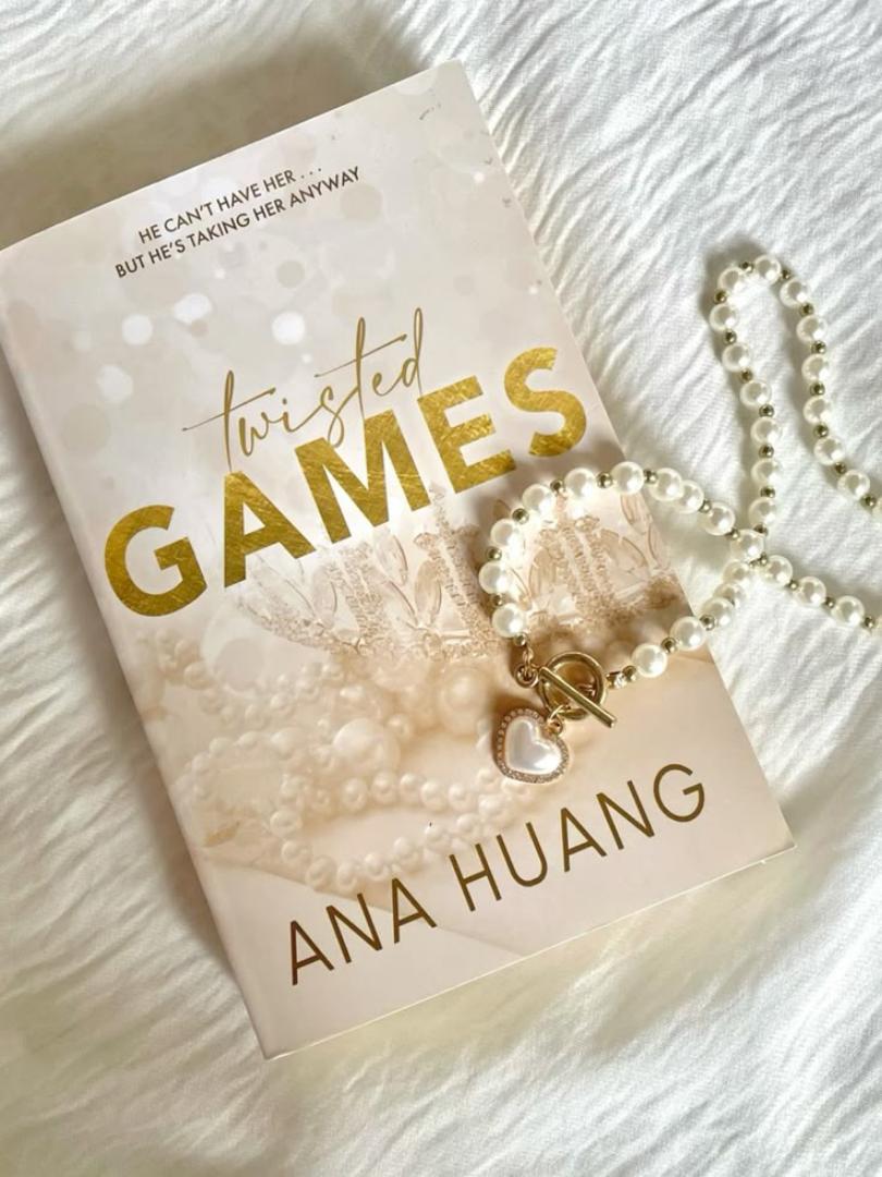 Twisted games by Ana Huang - Royal bodyguard romance novel. Twisted series book 2.