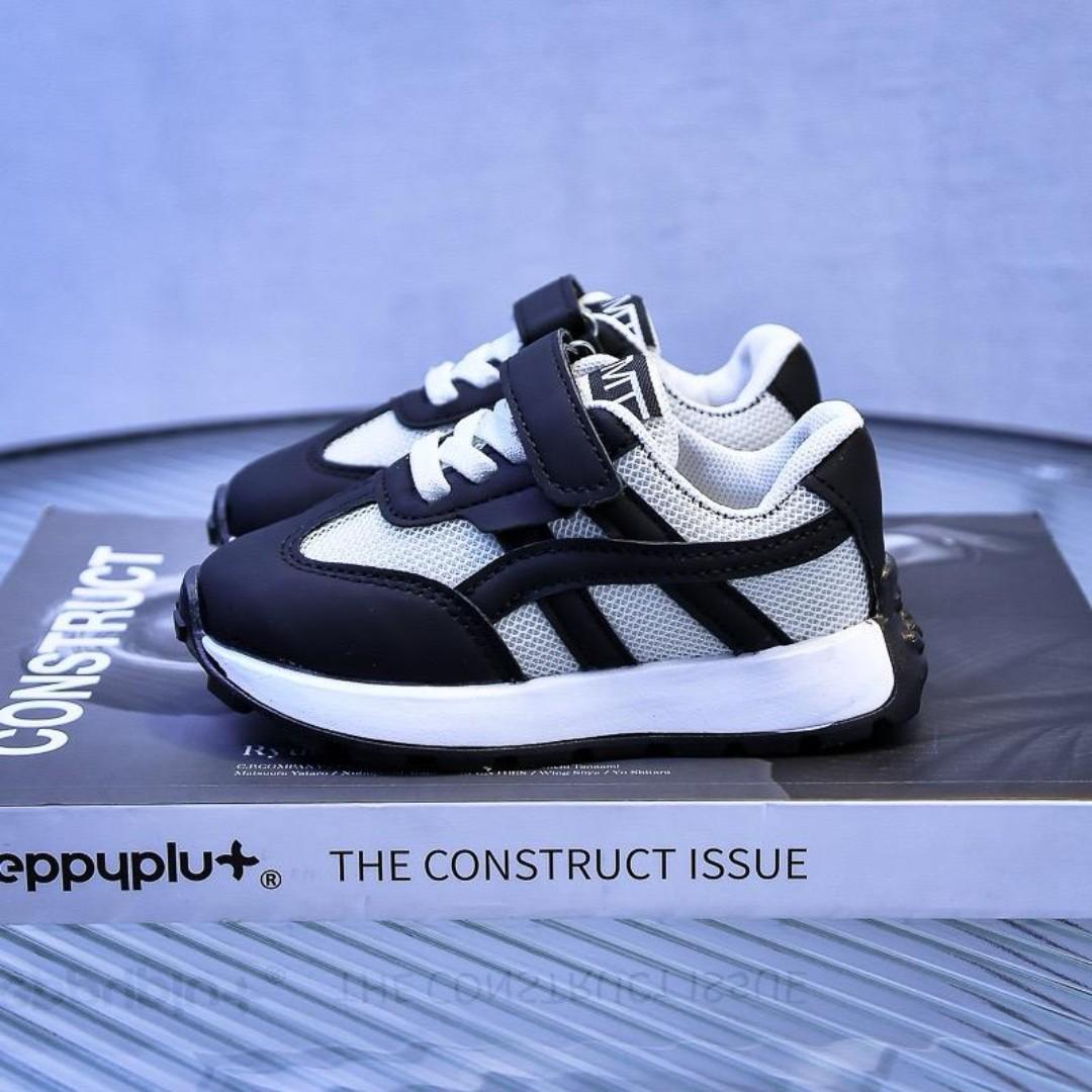 Easy-On kids Sneakers: Lightweight, Breathable Mesh Sports Shoes for Kids. Secure Velcro Strap & Elastic Laces ensure All-Day Comfort & Support for Active Play. Durable, Non-Slip Sole. Stylish Whit