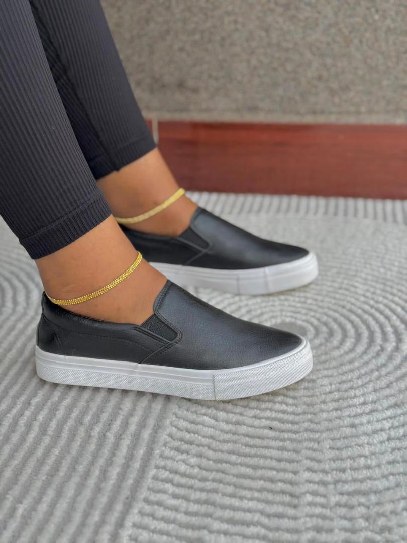 ​Women's Essential Solid Color Slip-On wipe n Go Sneakers Casual, Everyday Faux Leather Shoe with White Platform Sole | Perfect for Quick, Comfortable Wear