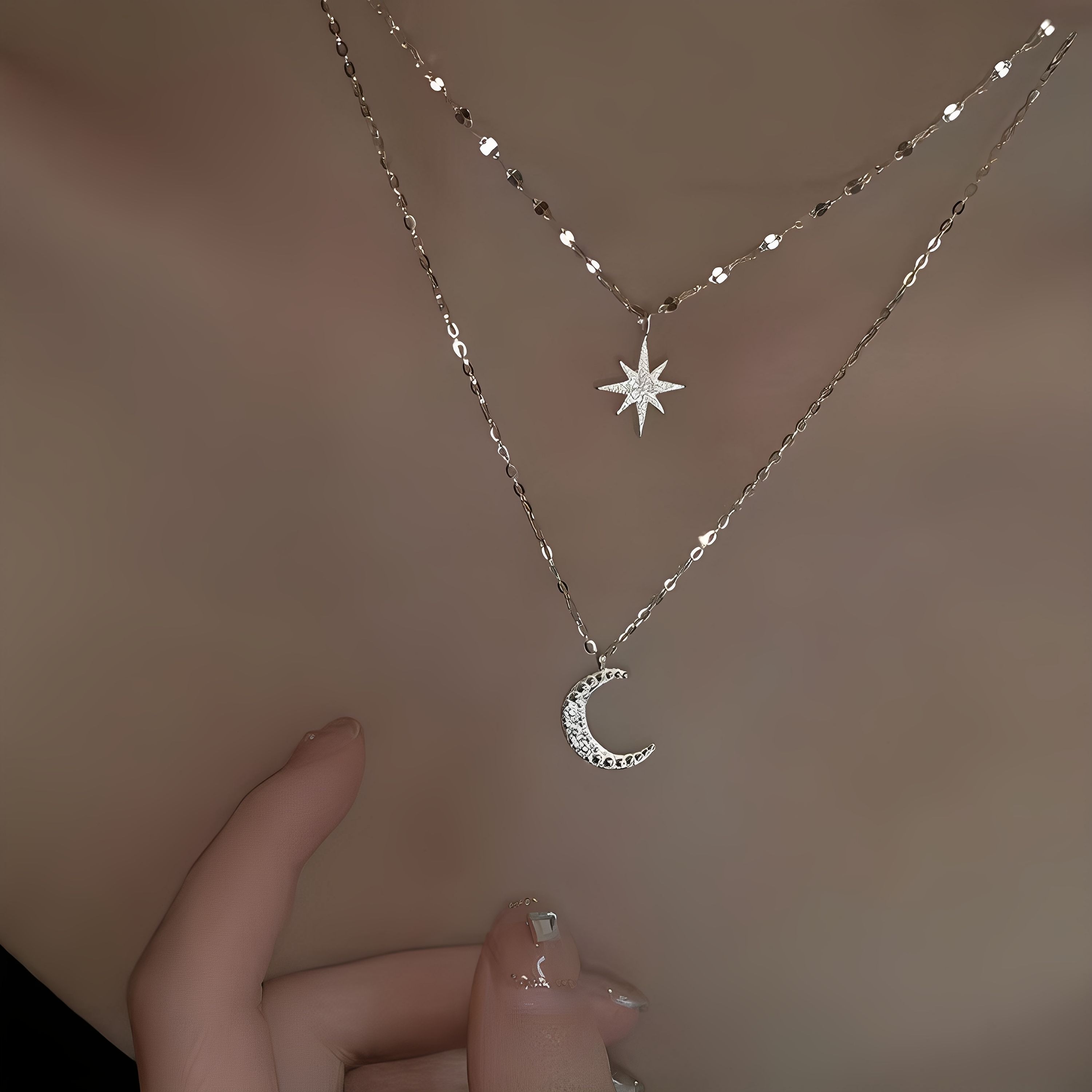 Women's necklaces New versatile star and moon necklace High-end clavicle chain Give yourself a necklace