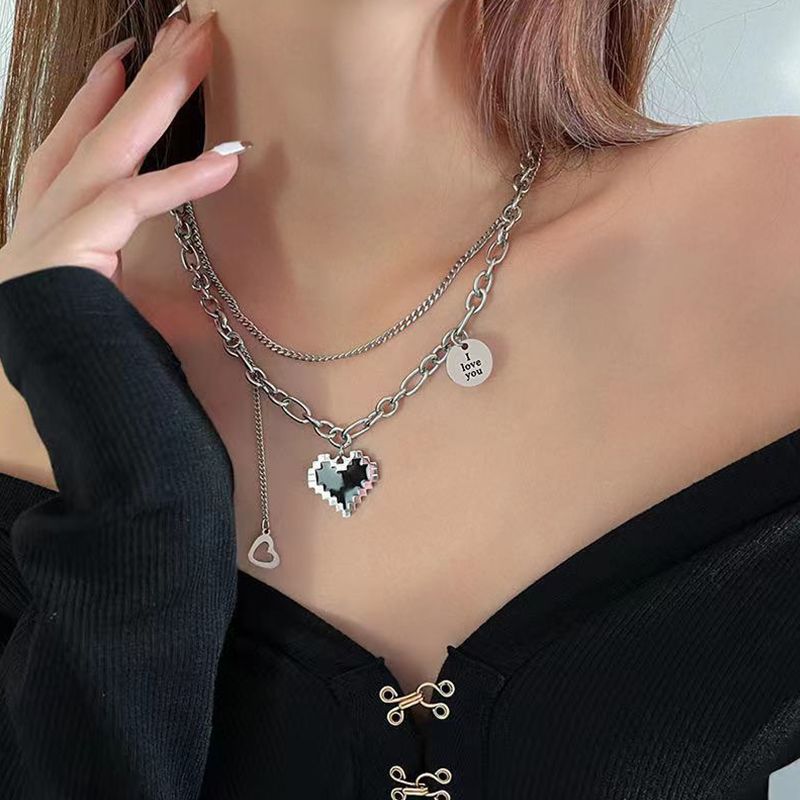 Black titanium heart necklace Hip-hop accessories sweater chain Retro double clavicle chain