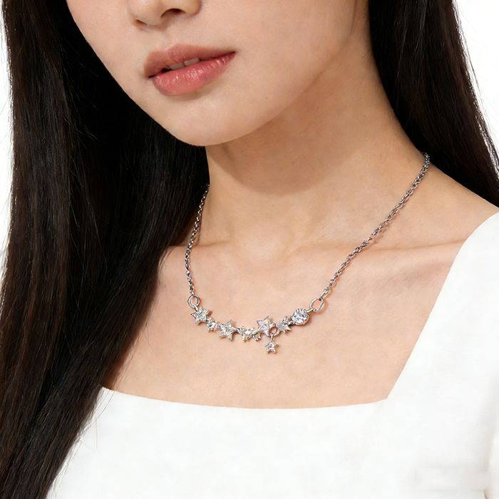 Starry sky clavicle necklace Light luxury niche design necklace Women's necklaces