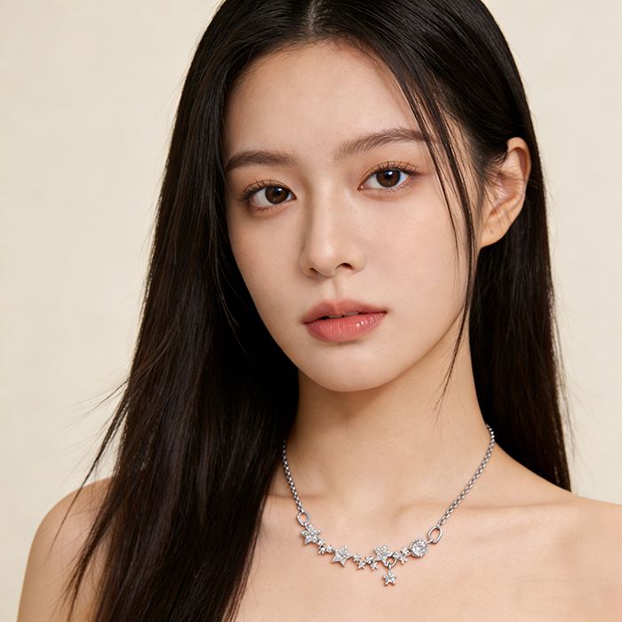 Starry sky clavicle necklace Light luxury niche design necklace Women's necklaces