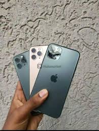 iPhone 11 pro 256 triple 12MP cameras, A13 Bionic chip, and 5.8" Super Retina XDR display.