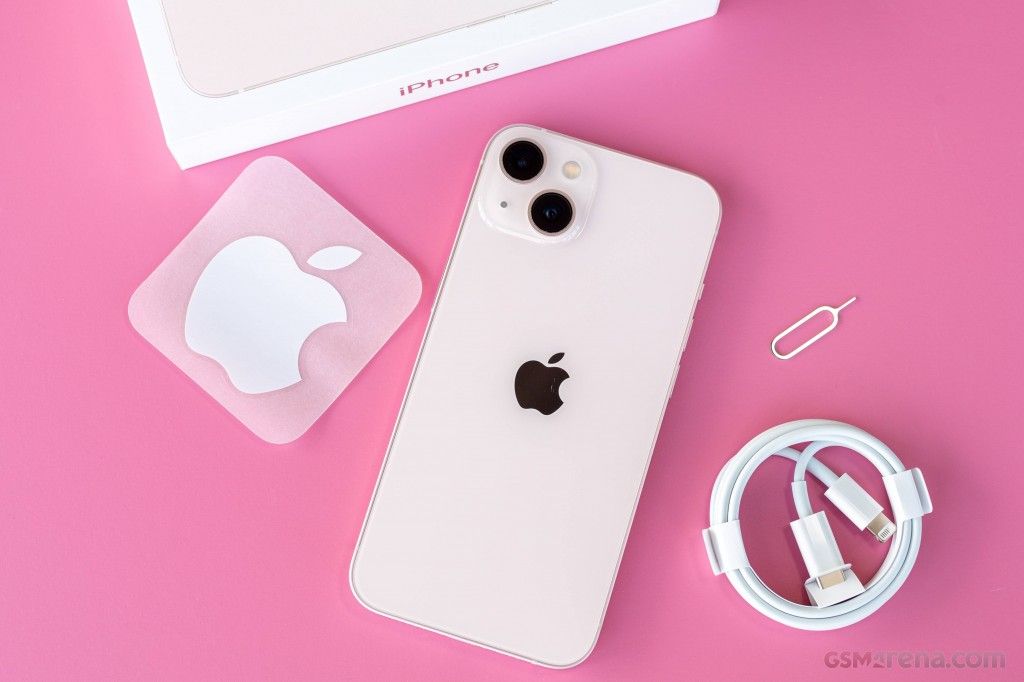 Apple iPhone 13 (Factory Unlocked) – 5G, A15 Bionic, Dual 12MP Camera, 6.1” Super Retina XDR Display