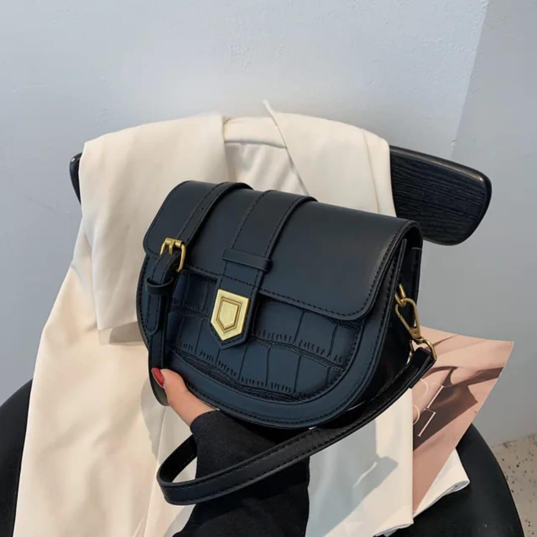 Hawaii Moonbag – Stylish Shoulder & Crossbody Bag